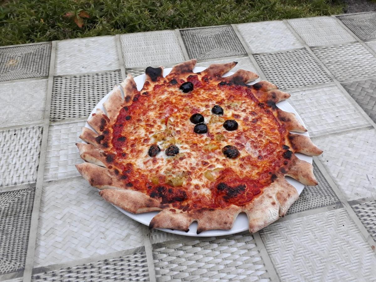 Pizzeria A Penzion Banderas Bayerisch Eisenstein Bagian luar foto